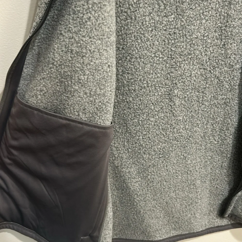 NWT - Patagonia Men’s Better Sweater Vest - gray - size XL - Picture 5 of 6